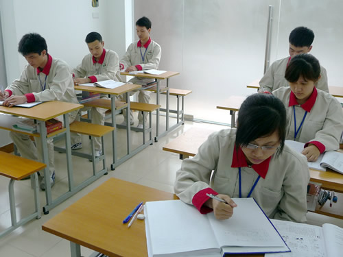 本国での日本語の授業風景